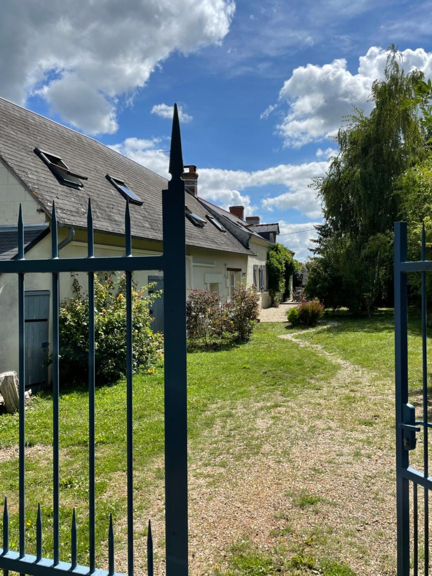 Chambres D Hotes Avec Piscine Et Spa La Foliere Saumur Villebernier Exteriör bild